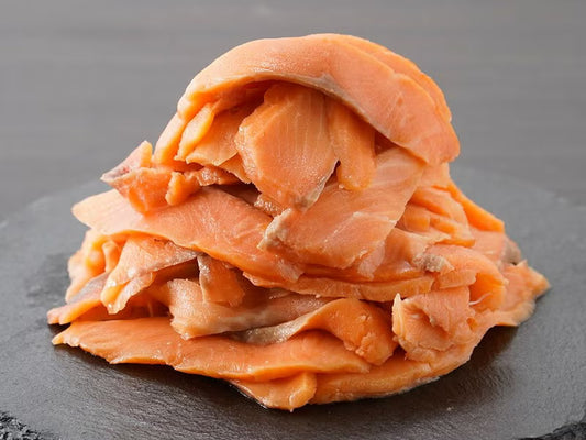 本桜鱒のスモークサーモン（切り落とし300g）